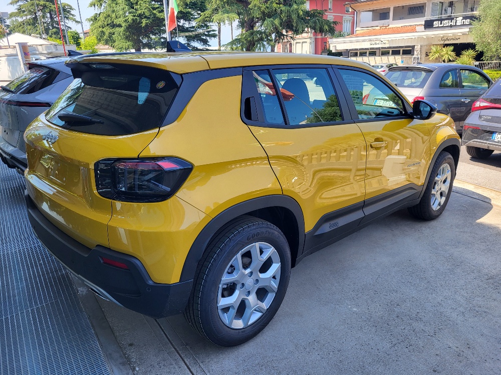 JEEP AVENGER 1.2 TURBO 100cv ALTITUDE KM0 PROMO 2024