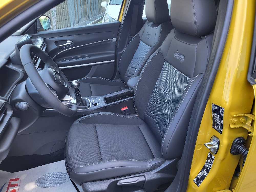 JEEP AVENGER 1.2 TURBO 100cv ALTITUDE KM0 PROMO 2024