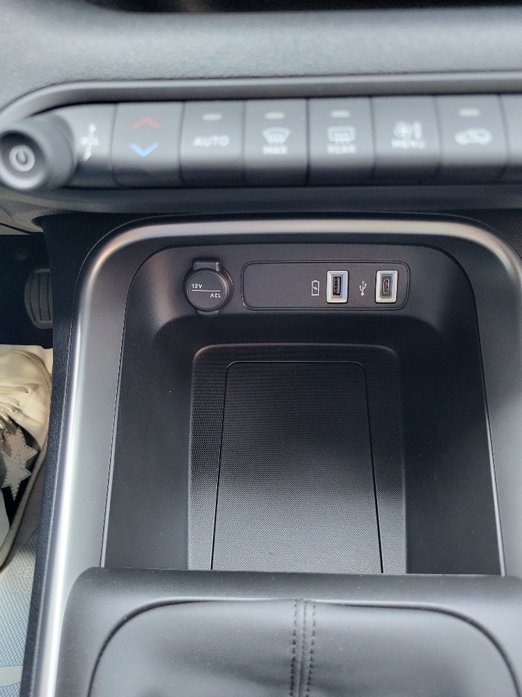 JEEP AVENGER 1.2 TURBO 100cv ALTITUDE KM0 PROMO 2024