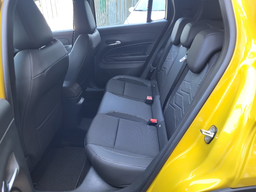 JEEP AVENGER 1.2 TURBO 100cv ALTITUDE KM0 PROMO 2024