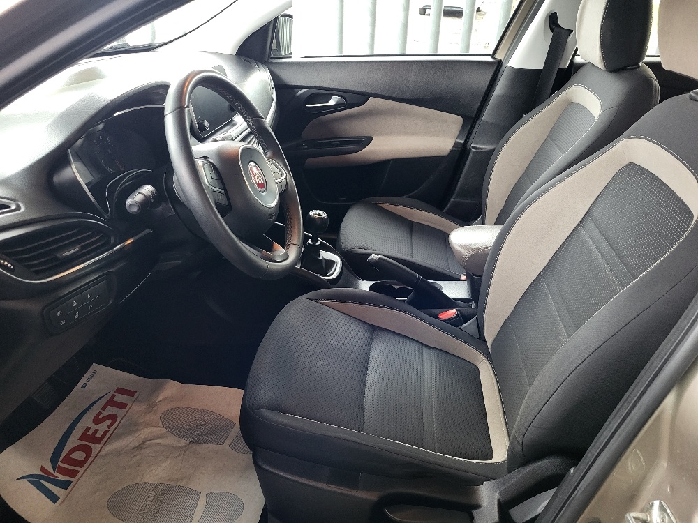 FIAT TIPO SW 1.4 T-JET 120cv LOUNGE CON IMPIANTO GPL