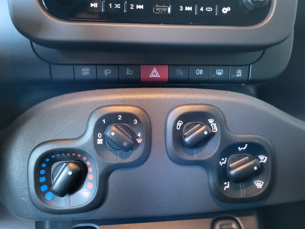 FIAT PANDA 1.0 70cv HYBRID – KM0 2024 – DISPONIBILE SUBITO PRONTACONSEGNA !!!!