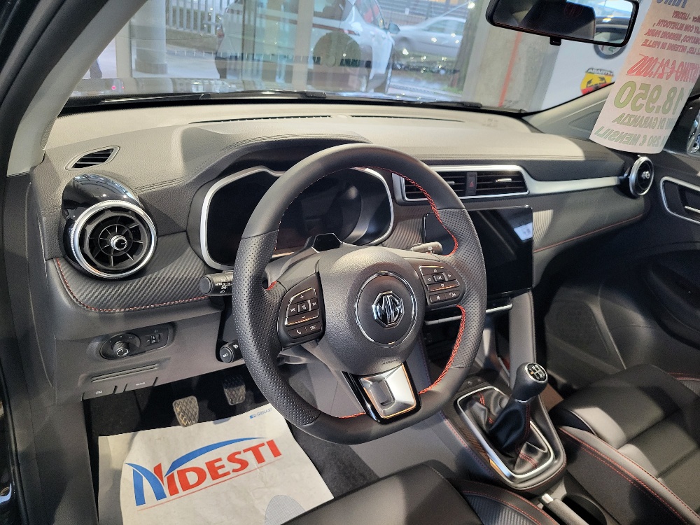 MG ZS 1.5 106cv LUXURY – KM0 – OK NEOPATENTATI