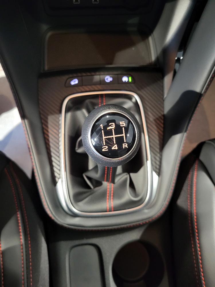 MG ZS 1.5 106cv LUXURY – KM0 – OK NEOPATENTATI