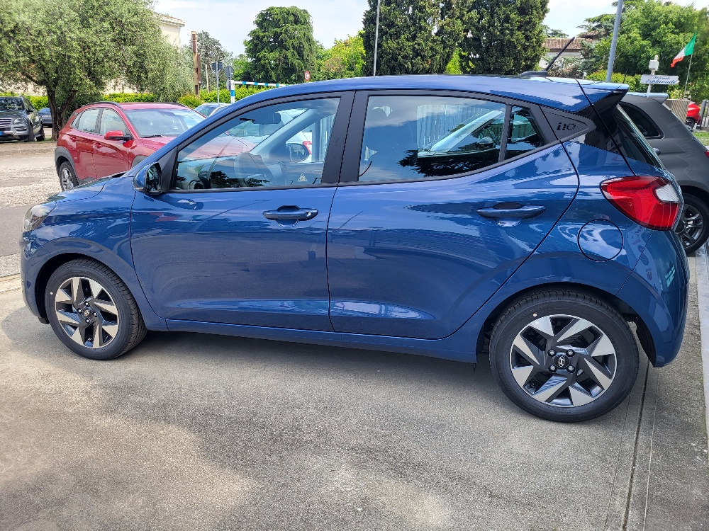 HYUNDAI i10 1.0 63cv CONNECTLINE – KM0 PROMO – OK NEOPATENTATI !!!