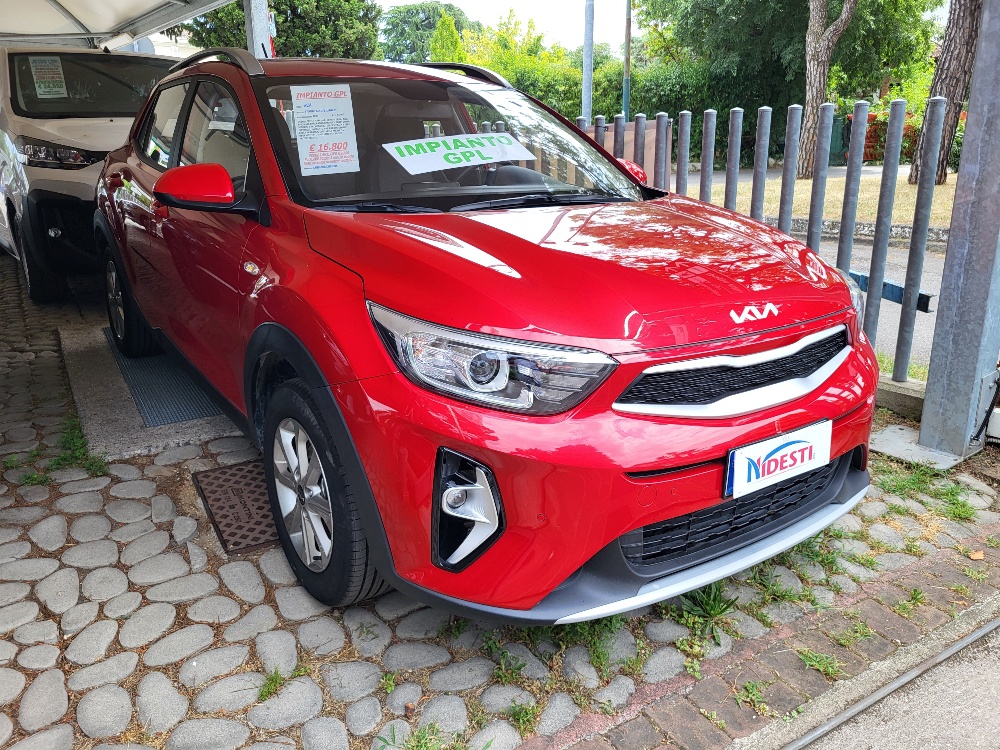 KIA STONIC 1.2 BENZINA CON IMPIANTO GPL ORIGINALE DALLA FABBRICA