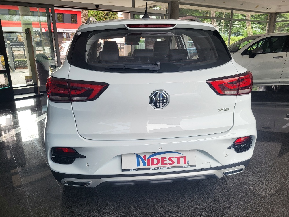 MG ZS 1.5 106cv LUXURY – KM0 – OK NEOPATENTATI