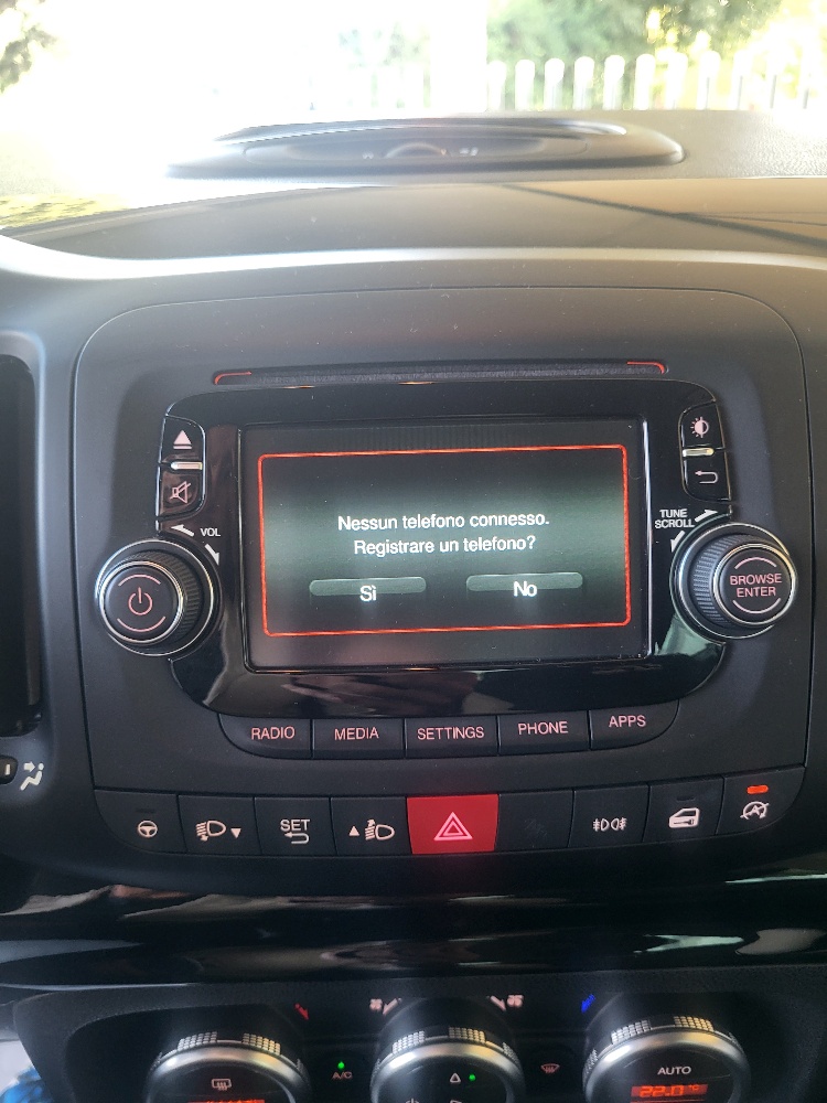 FIAT 500L 1.3 mjt TREKKING 95cv – OK NEOPATENTATI!!