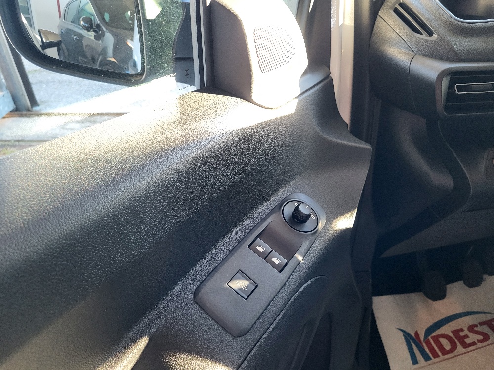 FIAT DOBLO’ CARGO 3 POSTI 1.5 BlueHdi 100cv – KM0 2025 – IN PRONTACONSEGNA – PREZO PROMO