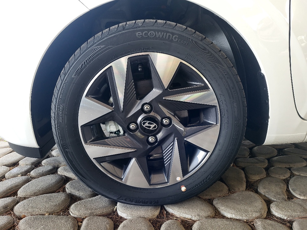 HYUNDAI i10 1.0 63cv CONNECTLINE CAMBIO AUTOMATICO – PREZZO PROMO