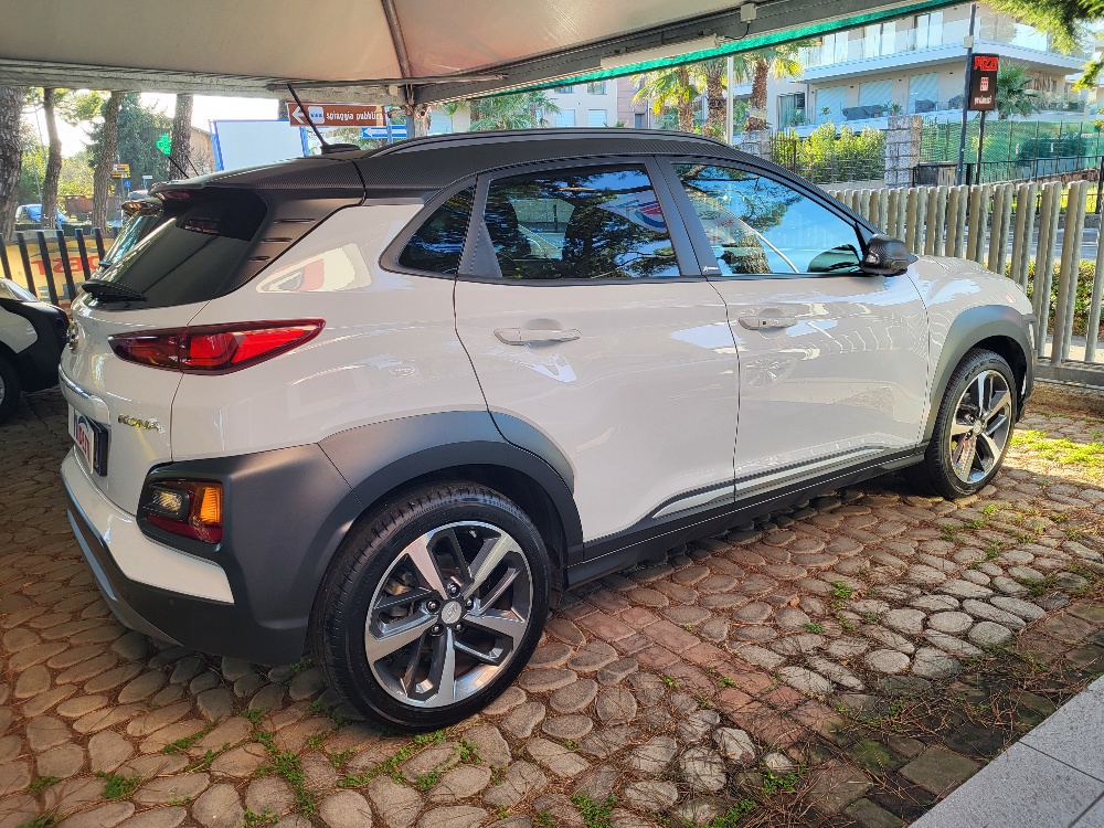 HYUNDAI KONA 1.0 t-gdi 120cv X-POSSIBLE – OK NEOPATENTATI
