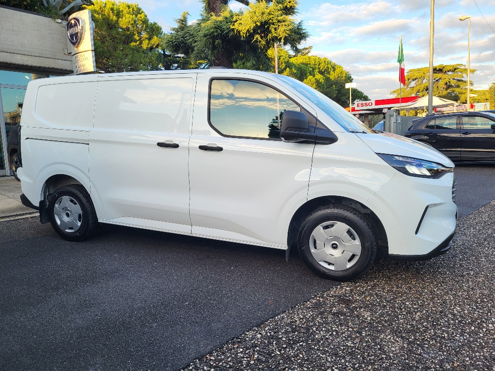 FORD TRANSIT CUSTOM 2.0 TDCI 130cv IN PRONTA CONSEGNA – PREZZO PROMO