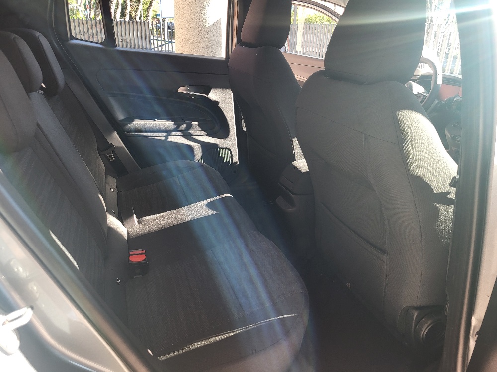 JEEP AVENGER 1.2 TURBO 100cv LONGITUDE KM0 2025 – PRONTACONSEGNA – BLACK DICEMBER